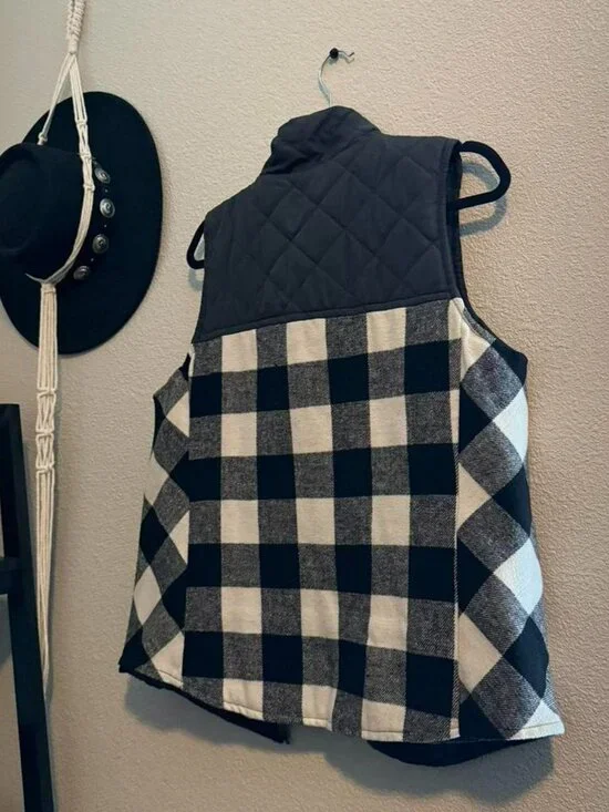 Maurices black and white plaid vest - Picture 2 of 3